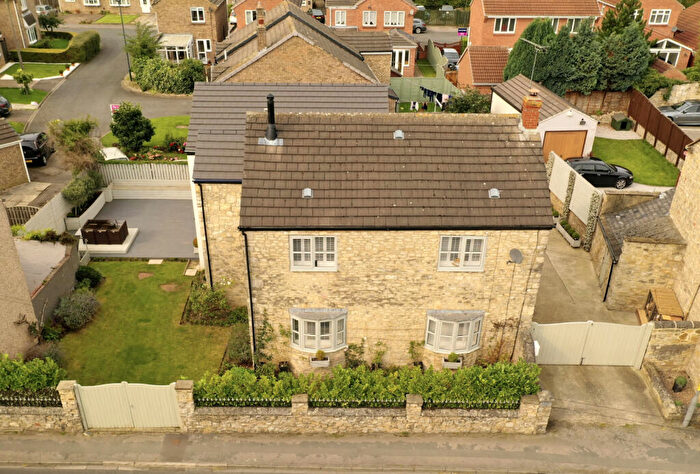 5 Bedroom Detached House For Sale In Low Street, South Milford, LS25