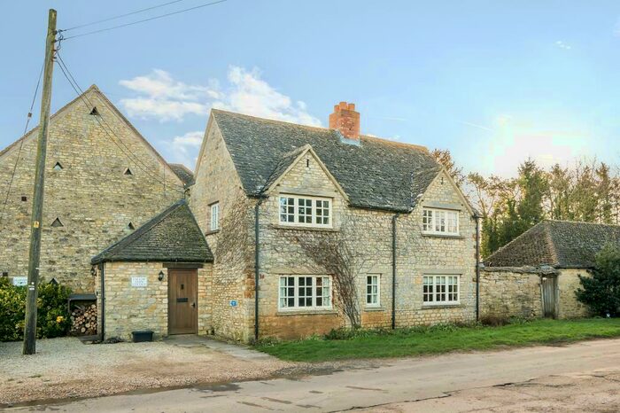 5 Bedroom Cottage To Rent In Stonesfield, Oxfordshire, OX29