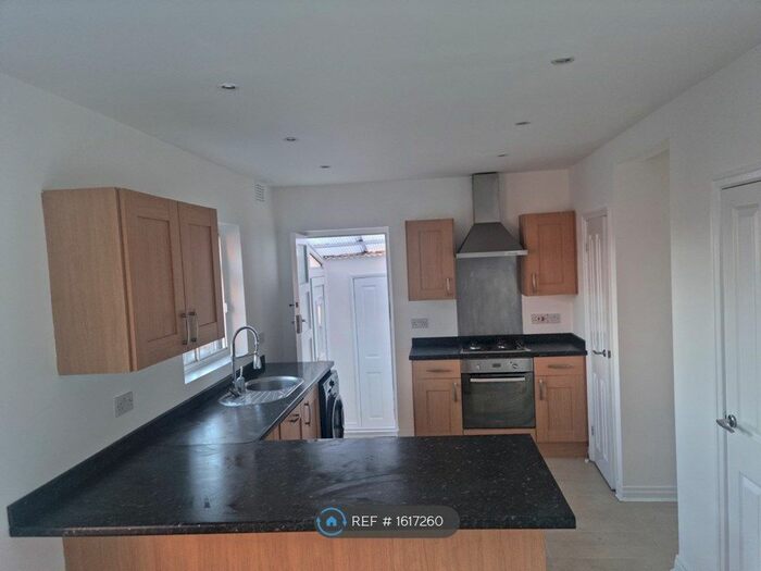 3 Bedroom Semi-Detached House To Rent In Staindrop Crescent, Darlington, DL3