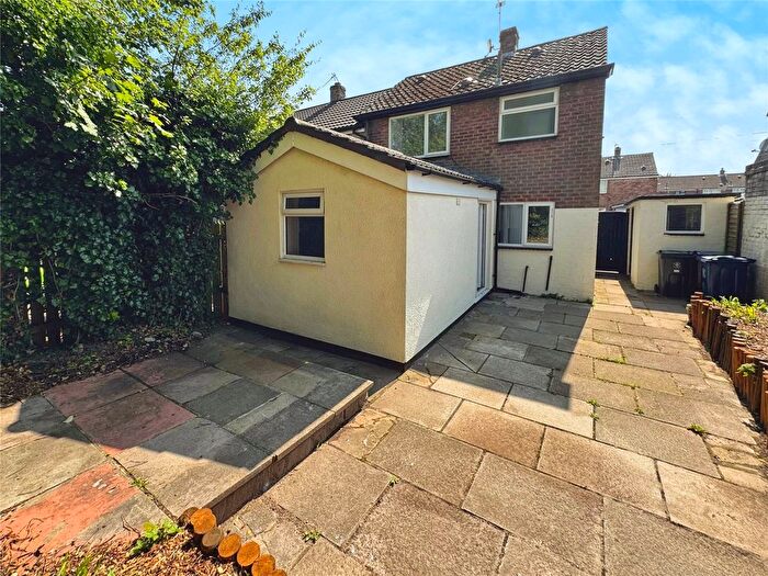 2 Bedroom End Of Terrace House For Sale In Cedar Grove, Skelmersdale, Lancashire, WN8