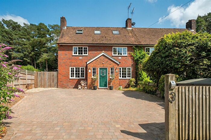 5 Bedroom Semi Detached House For Sale In Broomhill, Ewshot, Farnham, GU10