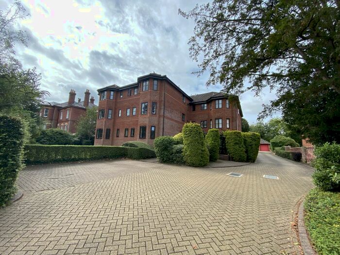 2 Bedroom Apartment To Rent In Albury Road, Guildford, GU1