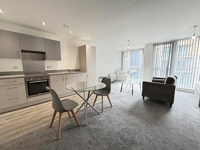 Flat To Rent In Adelphi Wharf, Adelphi Street, Manchester, M3