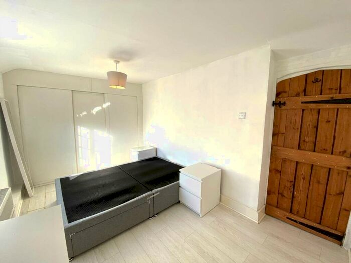 2 Bedroom Terraced House To Rent In Whitstable Road, Canterbury, CT2