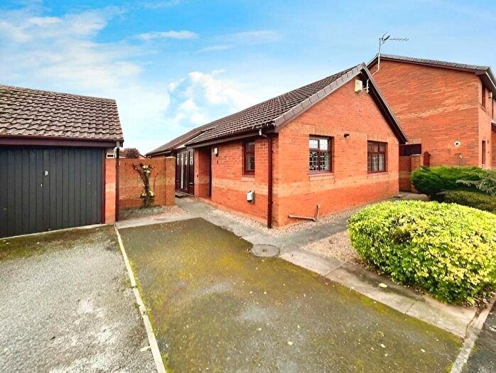 3 Bedroom Bungalow To Rent In St. Marys Drive, Dunsville, Doncaster, DN7