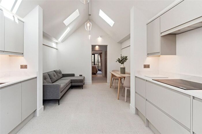 1 Bedroom Property To Rent In Wroughton Road, London, SW11