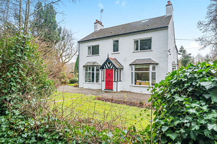 4 Bedroom Detached House For Sale In Tarvin Road, Littleton, Chester, CH3