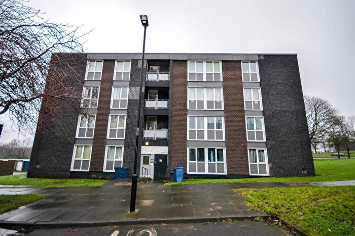 2 Bedroom Flat To Rent In St. Keverne Square, Kenton, NE5