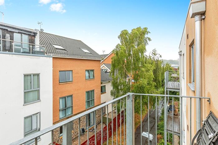 1 Bedroom Flat For Sale In Barton Road, Bristol, BS2
