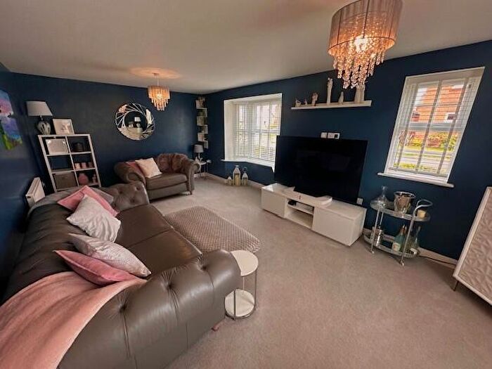 4 Bedroom House To Rent In Chestnut Close, Burton Upon Trent., DE14