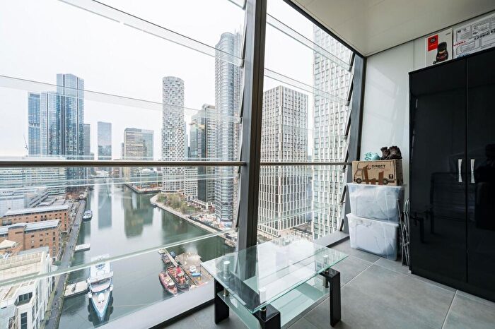 Studio To Rent In Dollar Bay, Canary Wharf, London, E14