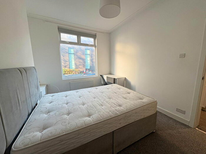 4 Bedroom Terraced House To Rent In Scarsdale Street, Salford, M6