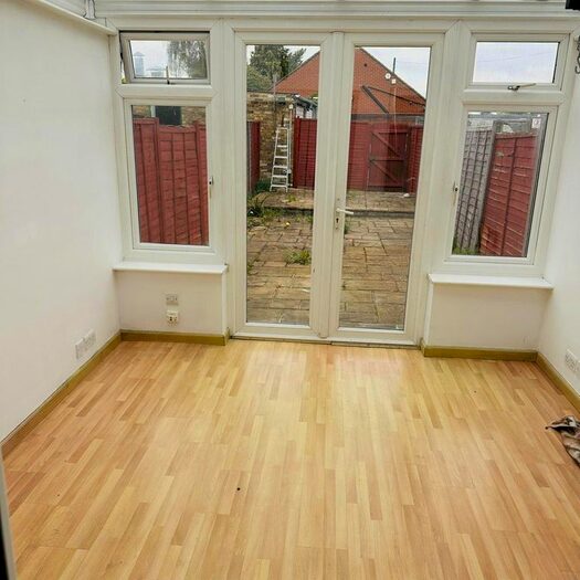 2 Bedroom Terraced House To Rent In New Road, Harlington, UB3