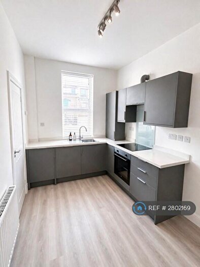 2 Bedroom End Of Terrace House To Rent In Vesper Place, Leeds, LS27