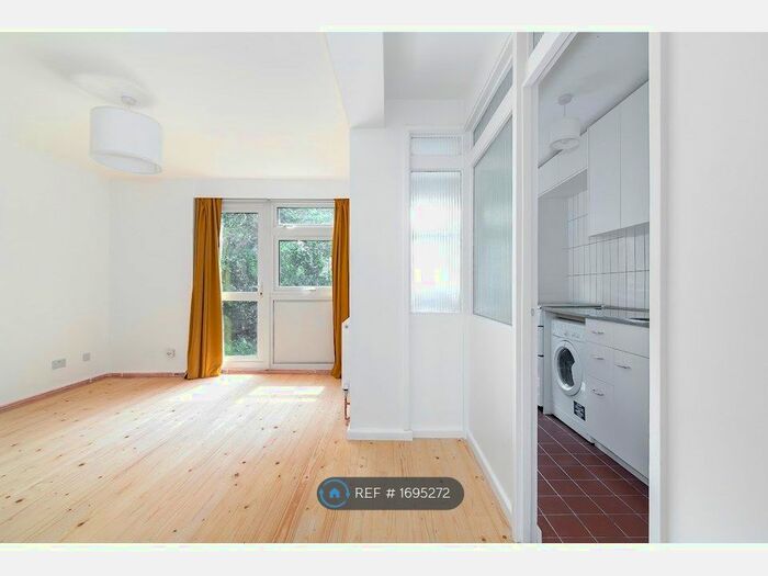 1 Bedroom Flat To Rent In Mary James House, London, E2