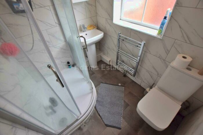 7 Bedroom End Of Terrace House To Rent In Erleigh Road, Reading, RG1