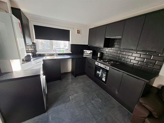 6 Bedroom Property To Rent In Malefant Street, Cardiff, CF24