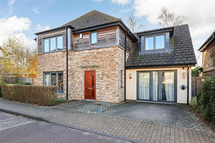4 Bedroom Detached House For Sale In Merrington Place, Impington, Cambridge, CB24