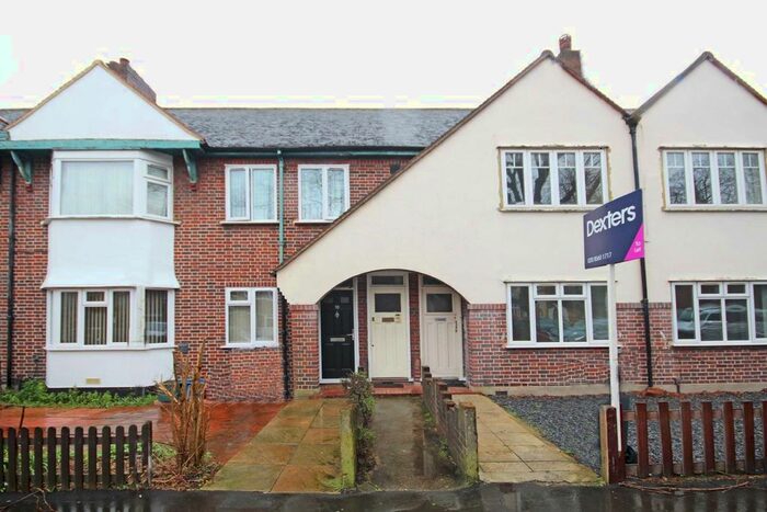 2 Bedroom Flat To Rent In St. Stephens Road, Hounslow, TW3