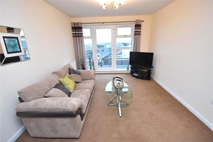 2 Bedroom Flat To Rent In Cordiner Place, Hilton Campus, City Centre, Aberdeen, AB24