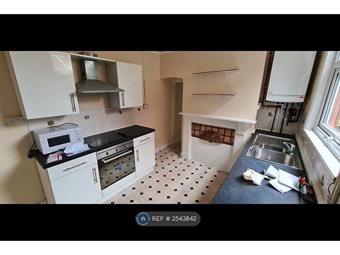 3 Bedroom Terraced House To Rent In Broomfield Road, Coventry, CV5