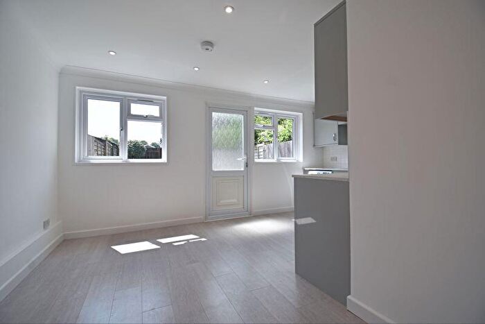4 Bedroom Detached House To Rent In Keats Close, Basingstoke, RG24