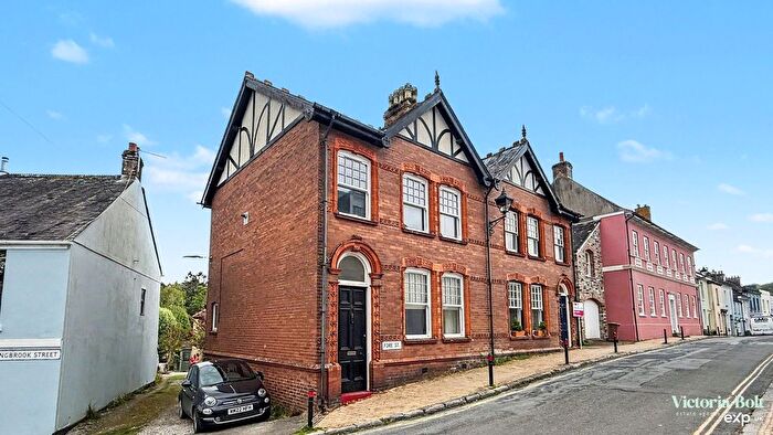 3 Bedroom Semi-Detached House For Sale In Fore Street, Plympton, PL7