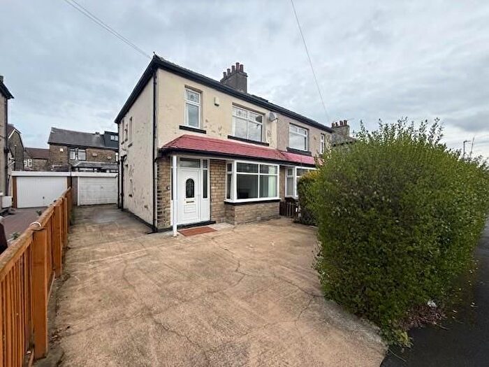 3 Bedroom Semi Detached House For Sale In Baring Avenue, Thornbury, Bradford, BD3
