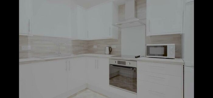 4 Bedroom Flat To Rent In Morrison Street, Tollcross, Edinburgh, EH3