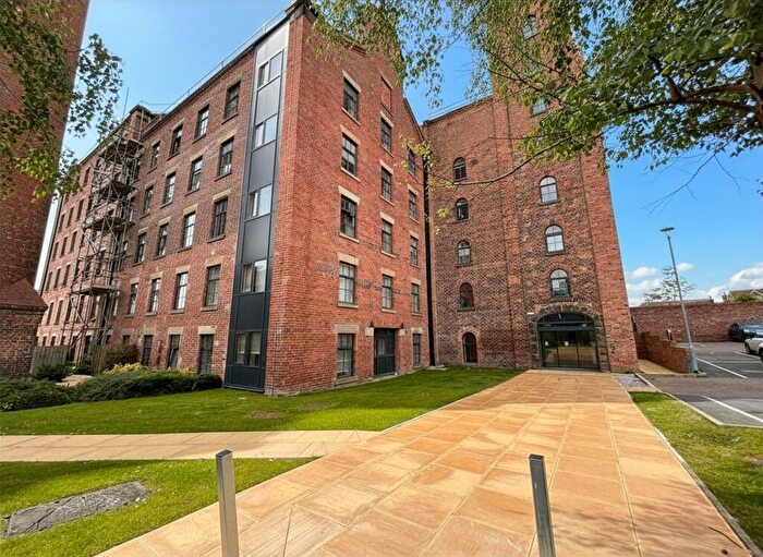 2 Bedroom Flat For Sale In Mill Lane, Burscough, L40