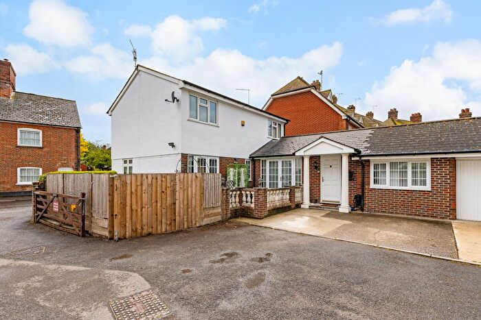 3 Bedroom Detached House For Sale In Newbury Street, Hungerford, RG17