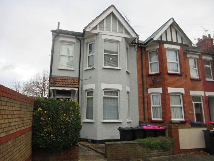 1 Bedroom Flat To Rent In Alexandra Road, Southend On Sea, SS1