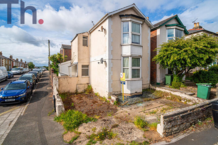 3 Bedroom Semi-Detached House For Sale In Ryde, Isle Of Wight, PO33