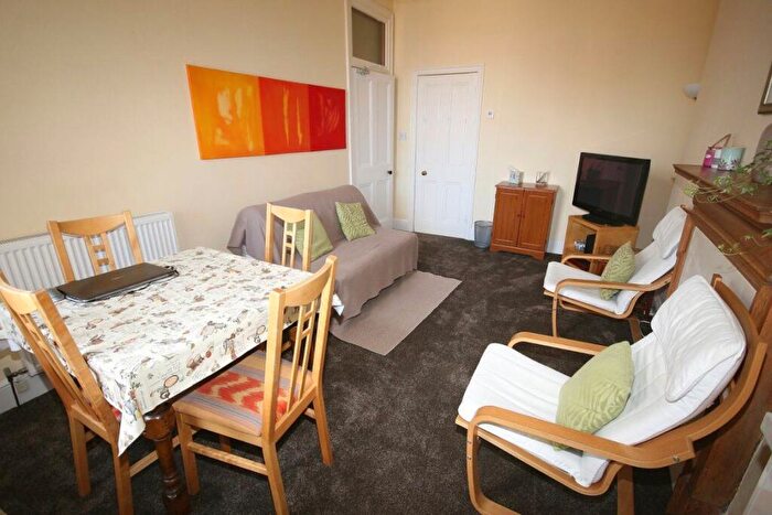 4 Bedroom Flat To Rent In Arden Street, Edinburgh, EH9