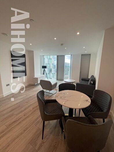 2 Bedroom Apartment To Rent In Thr, Slivercroft Street, Manchester, EE60