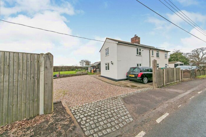 2 Bedroom Property For Sale In Long Gardens, Twinstead, Sudbury, CO10