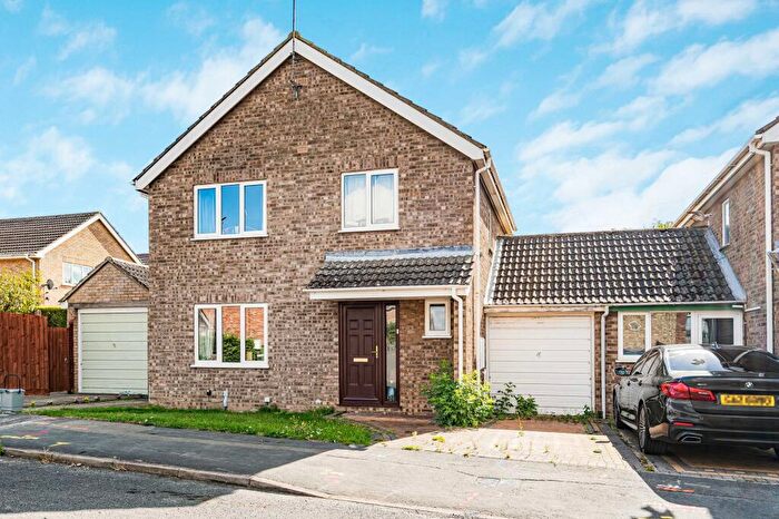 4 Bedroom Link Detached House For Sale In Middlefield Road, Sawtry, Cambridgeshire., PE28