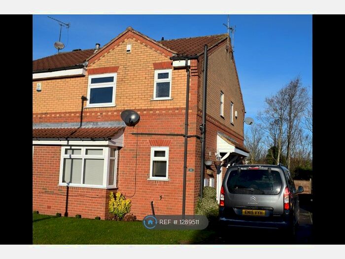 1 Bedroom Semi-Detached House To Rent In Plover Way, Leeds LS27