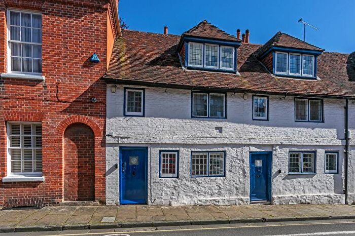 3 Bedroom Terraced House To Rent In St. Thomas Street, Winchester, SO23