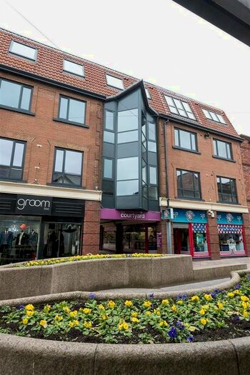 2 Bedroom Flat To Rent In Scotland Road, Warrington, WA1