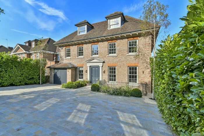 6 Bedroom Detached House To Rent In Priory Lane, London, SW15