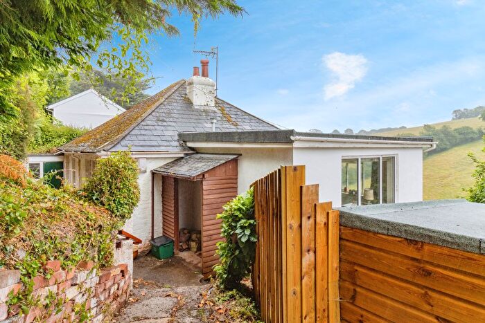 3 Bedroom Bungalow For Sale In Hillfield, Stoke Gabriel, Totnes, Devon, TQ9