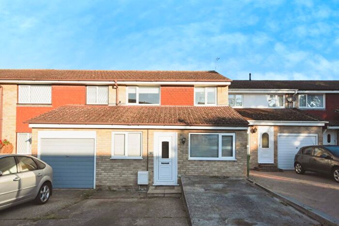 3 Bedroom Terraced House For Sale In Exeter Close, Braintree, CM7