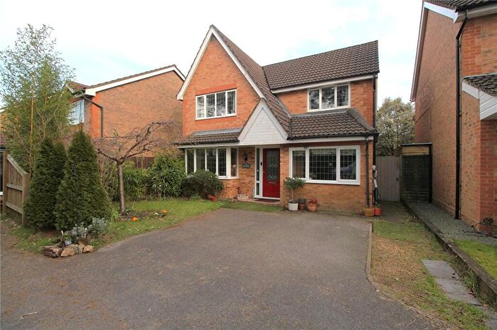 4 Bedroom Detached House To Rent In Maple Leaf Drive, Bordon, Hampshire, GU35