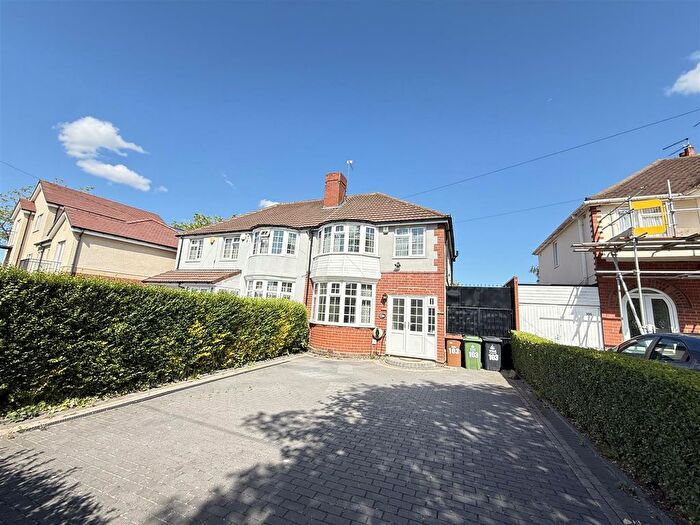 3 Bedroom Semi-Detached House To Rent In Delves Green Road, Walsall, WS5
