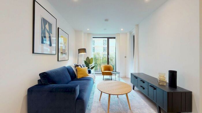 2 Bedroom Flat To Rent In Hackney Road, E2