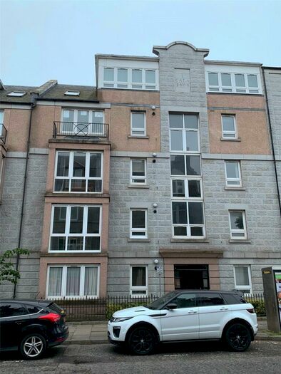 2 Bedroom Flat To Rent In Union Grove, City Centre, Aberdeen, Aberdeen, AB10
