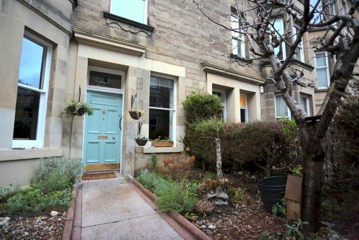 2 Bedroom Flat To Rent In Comiston Gardens, Morningside, Edinburgh, EH10