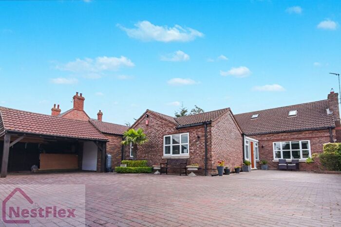 6 Bedroom Detached House For Sale In Lowgate, Tydd St Mary, PE13