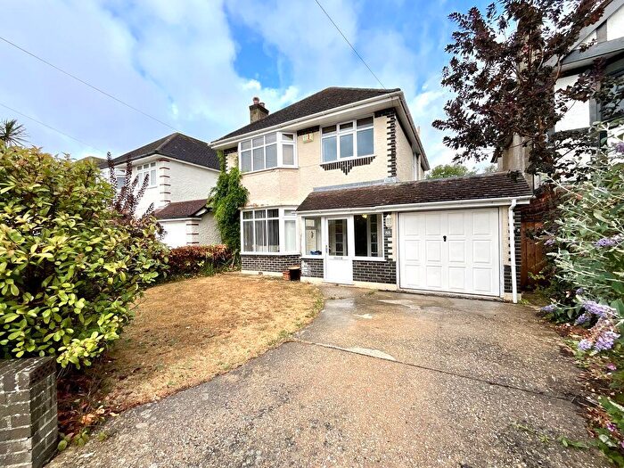 3 Bedroom Detached House For Sale In Petersfield Road, Boscombe East, BH7